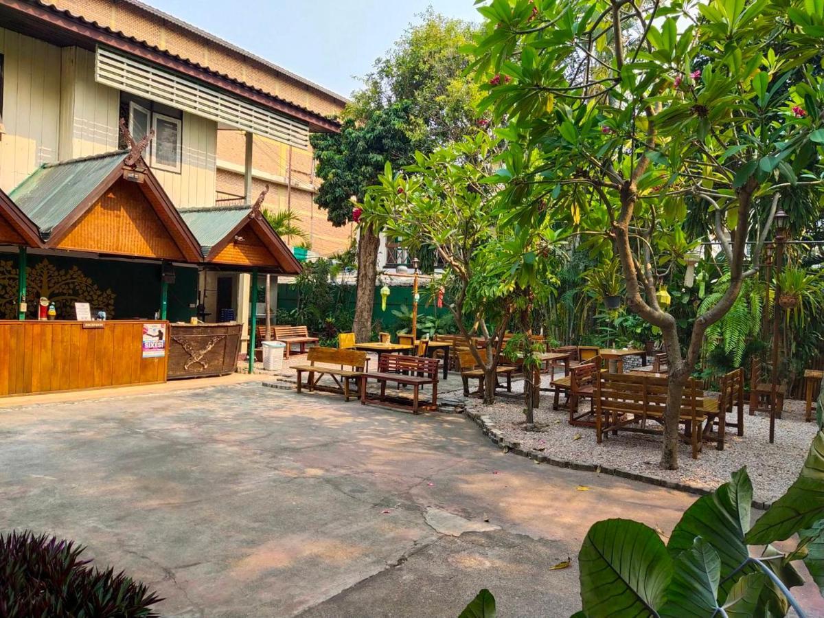The Shire Guesthouse Chiang Mai Zewnętrze zdjęcie